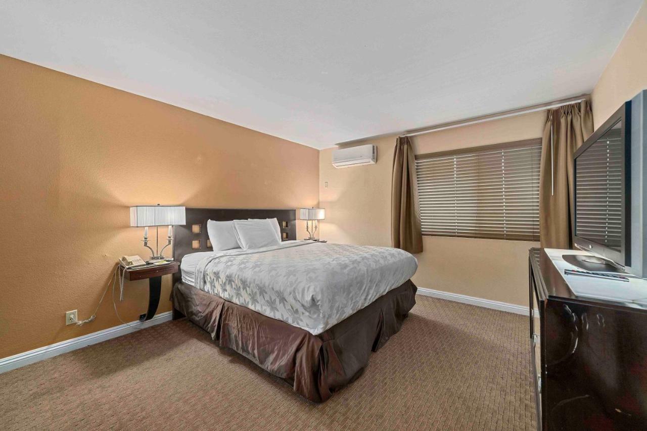 The Lemon Tree Hotel Anaheim Buitenkant foto