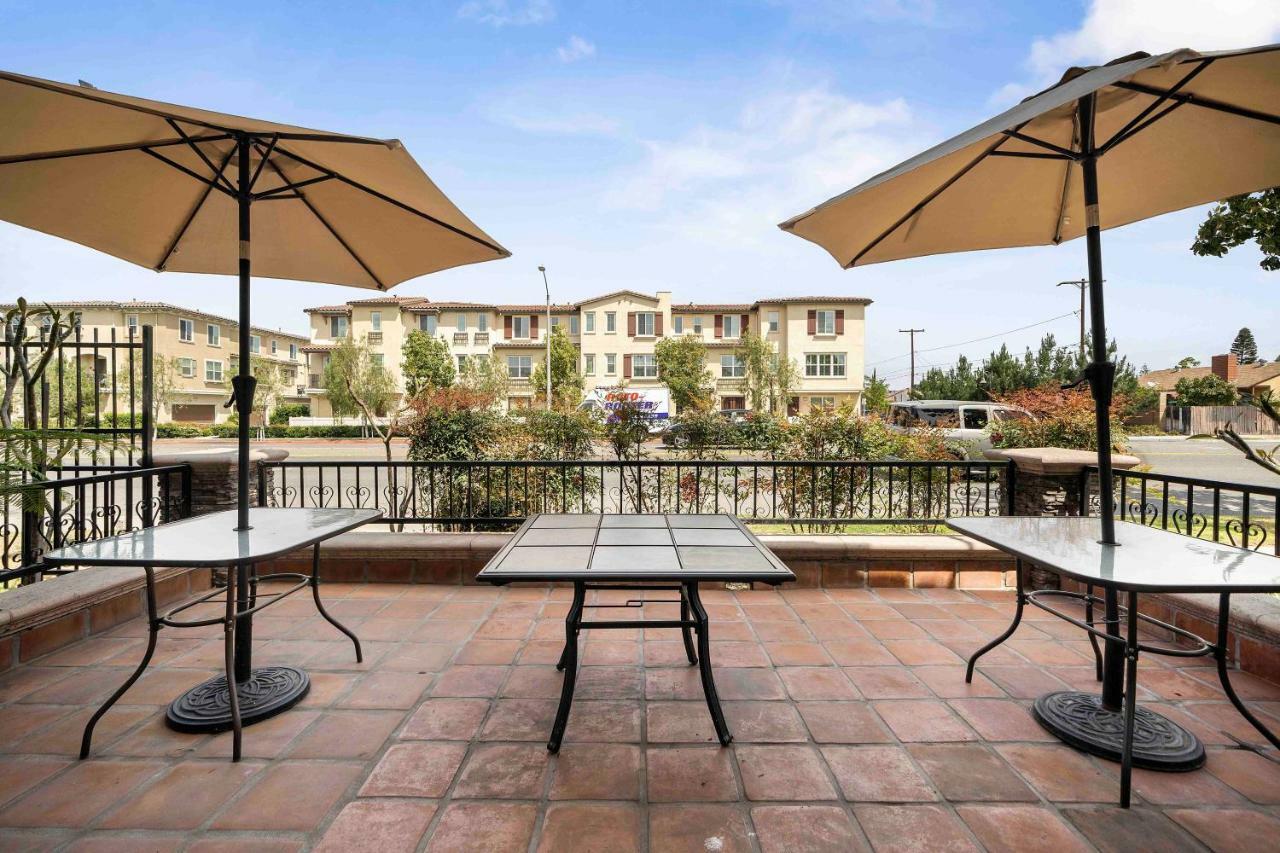The Lemon Tree Hotel Anaheim Buitenkant foto