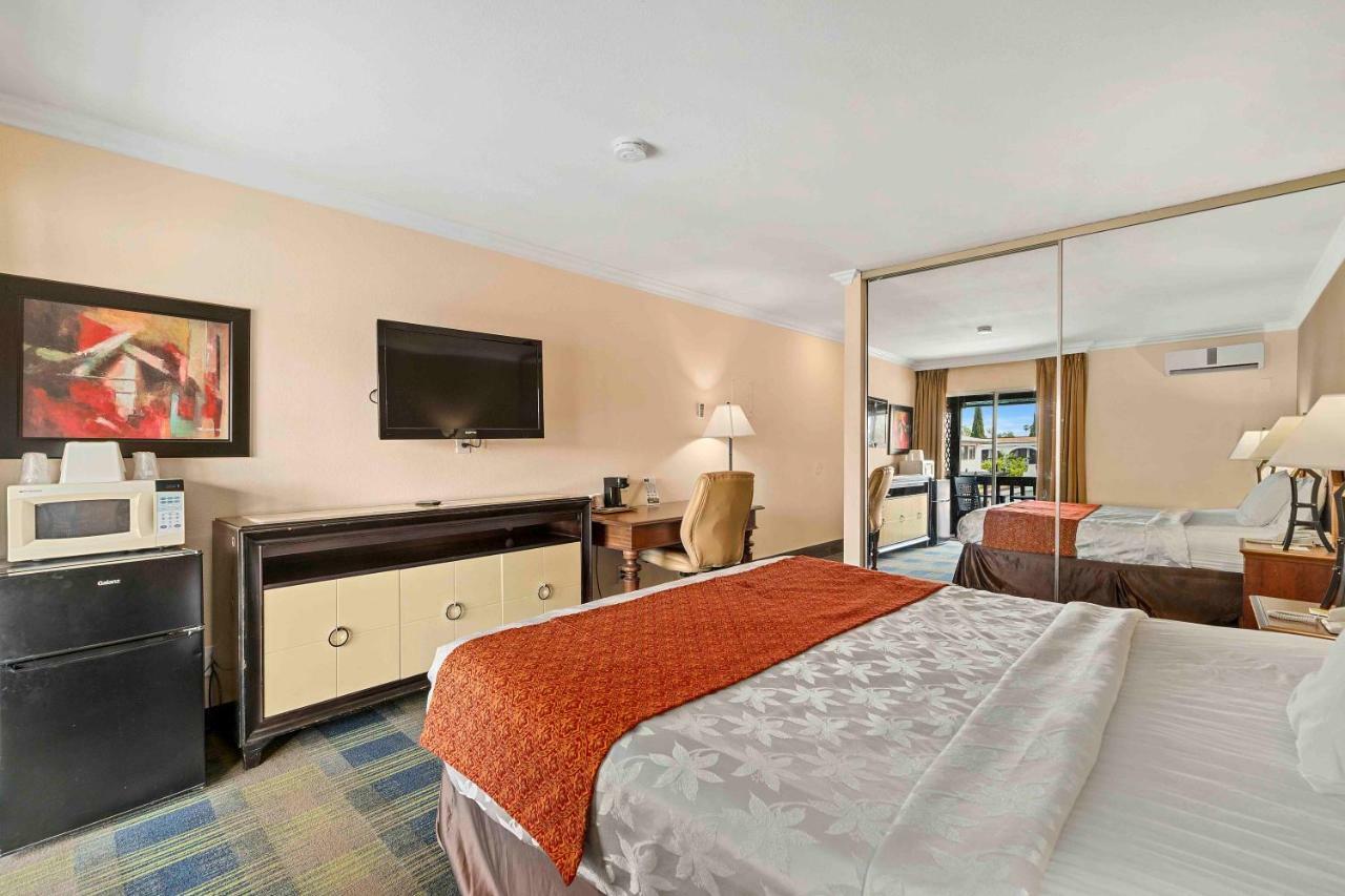 The Lemon Tree Hotel Anaheim Buitenkant foto